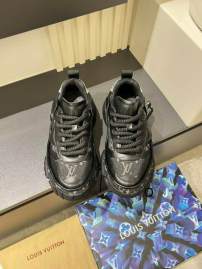 Picture of Louis Vuitton Shoes _SKULVsz38-45J100312615